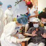 13 người Đài Loan đột quỵ ngay sau tiêm vắc-xin AZ!