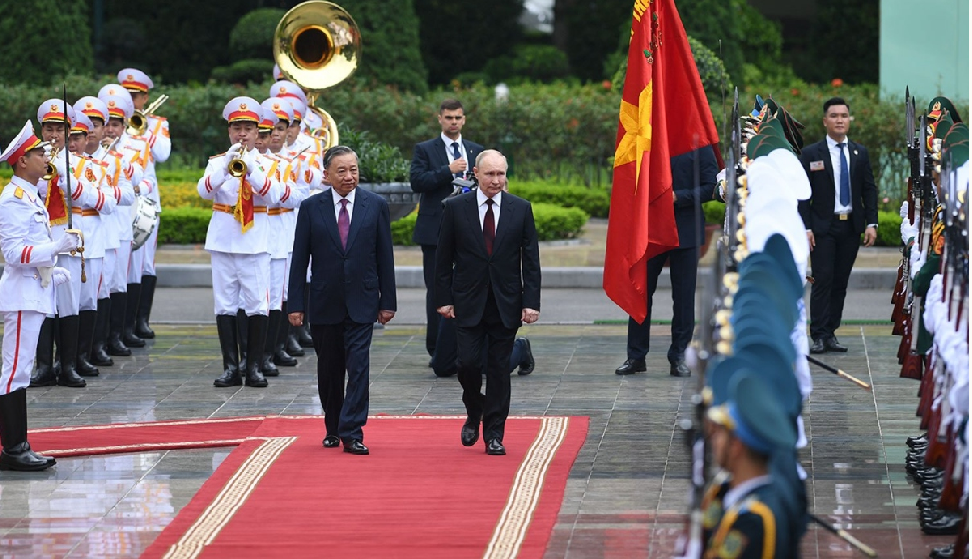 VÌ SAO ANH CHỊ EM GIỚI “DÂN CHỦ” KHÔNG VUI KHI ÔNG PUTIN SANG THĂM VIỆT NAM