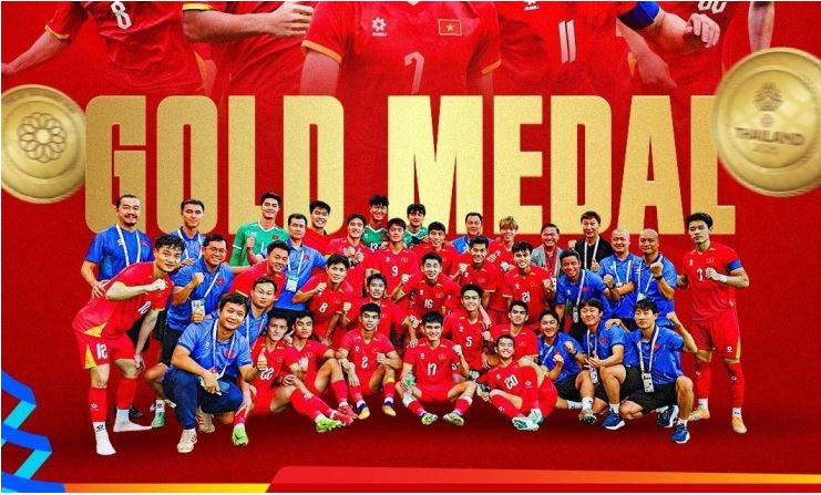 LẦN ĐẦU TIÊN TRONG LỊCH SỬ BÓNG ĐÁ VIỆT NAM!