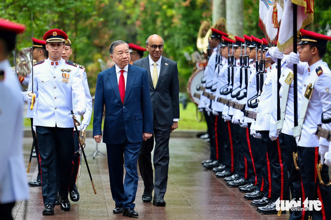 LỄ ĐÓN TỔNG BÍ THƯ, CHỦ TỊCH NƯỚC TÔ LÂM VÀ PHU NHÂN TẠI SINGAPORE