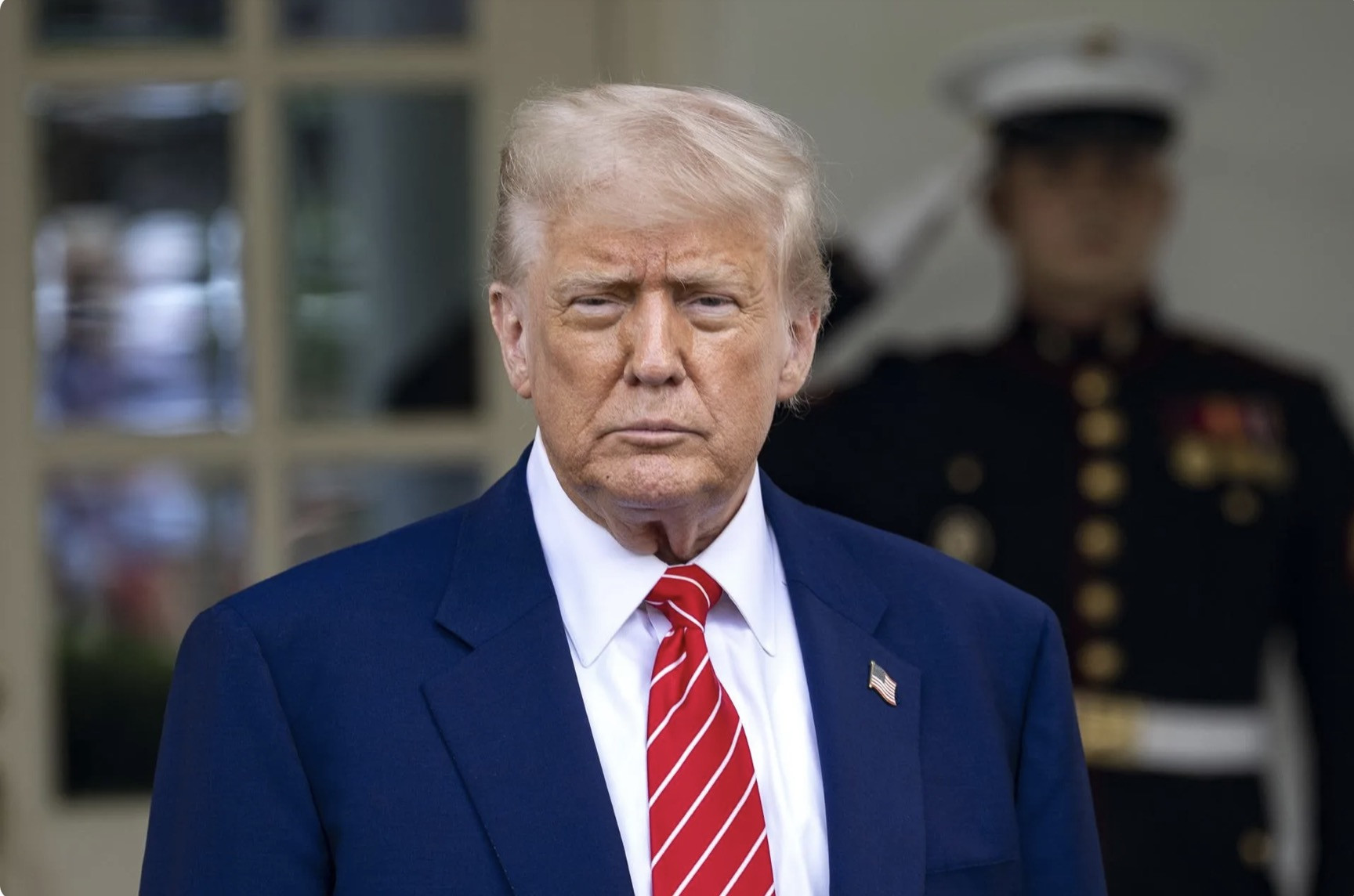 LÀN SÓNG PHẢN ĐỐI CHÍNH SÁCH NHẬP CƯ CỦA ÔNG TRUMP: TÒA ÁN MỸ BÁC BỎ LỆNH CẤM VISA VỚI 75 NƯỚC